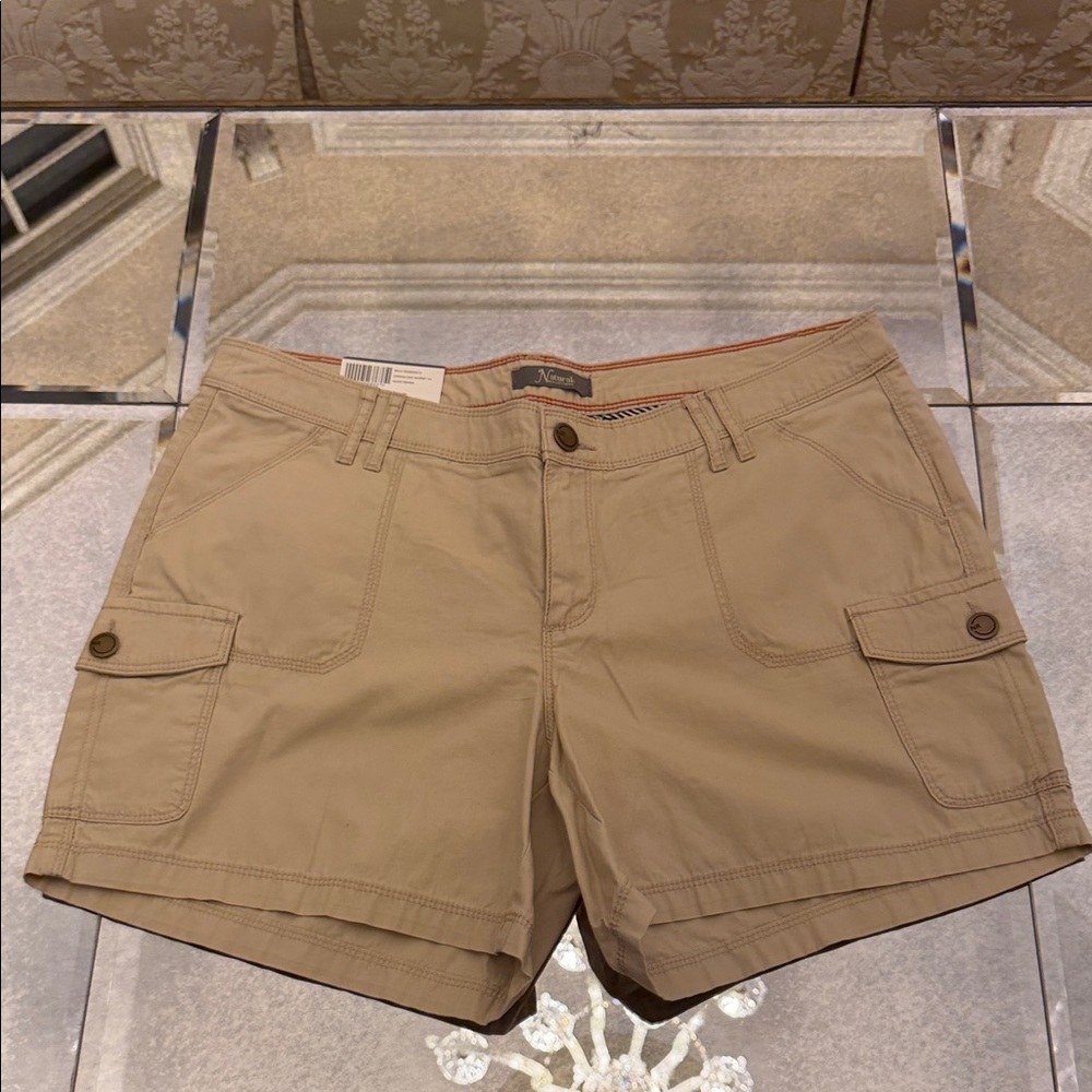 Bass Pro Shops Women's Beige Cargo Shorts